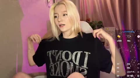 Snapshot of leanchika chatting on February 20, 10:48 pm Lean online show from February 20, 10:48 pm