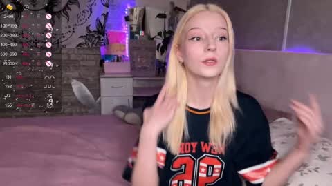 Snapshot of leanchika chatting on October 26, 1:17 pm Lean online show from October 26, 1:17 pm