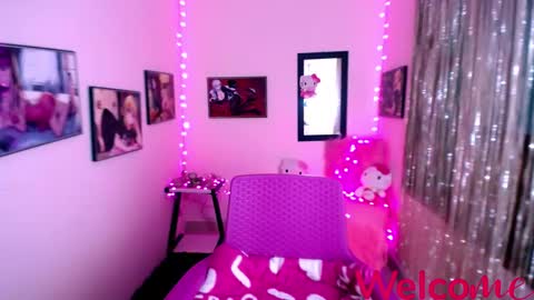 Snapshot of leandra_sex chatting on December 18, 4:06 pm Leandra online show from December 18, 4:06 pm