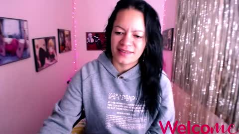Snapshot of leandra_sex chatting on January 14, 12:35 pm Leandra online show from January 14, 12:35 pm