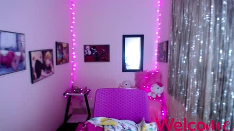 Snapshot of leandra_sex chatting on February 10, 3:21 pm Leandra online show from February 10, 3:21 pm