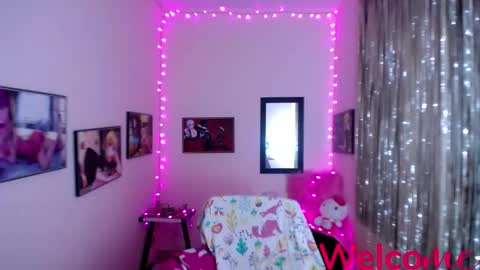 Snapshot of leandra_sex chatting on February 10, 6:24 pm Leandra online show from February 10, 6:24 pm