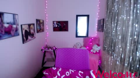 Snapshot of leandra_sex chatting on February 13, 3:24 pm Leandra online show from February 13, 3:24 pm