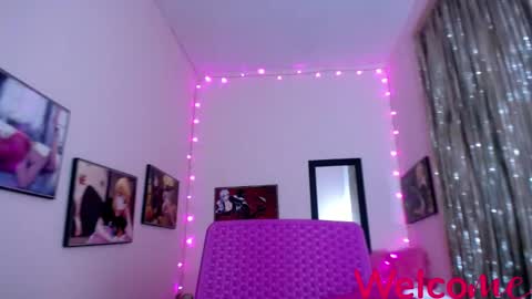 Snapshot of leandra_sex chatting on February 19, 6:32 pm Leandra online show from February 19, 6:32 pm