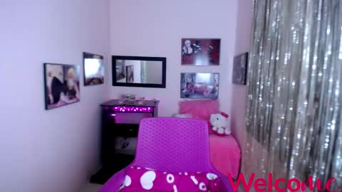 Snapshot of leandra_sex chatting on March 6, 6:26 pm Leandra online show from March 6, 6:26 pm