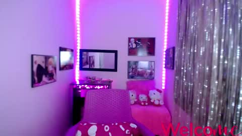 Snapshot of leandra_sex chatting on March 7, 6:00 pm Leandra online show from March 7, 6:00 pm