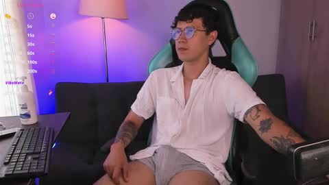 leaneseb online show from February 10, 4:55 pm