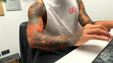 leanfoxink online show from October 28, 5:04 pm