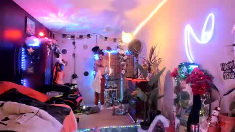 leatherdude69 online show from January 6, 4:58 am