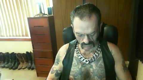 leathergreaser online show from December 28, 12:26 am