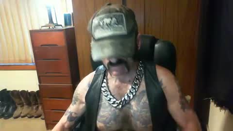 leathergreaser online show from January 6, 7:13 pm