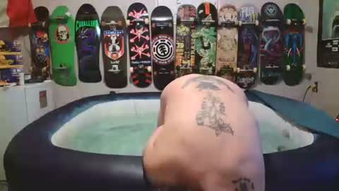 Snapshot of leatherluvefuck chatting on February 18, 2:18 am kinky dirty fuck online show from February 18, 2:18 am