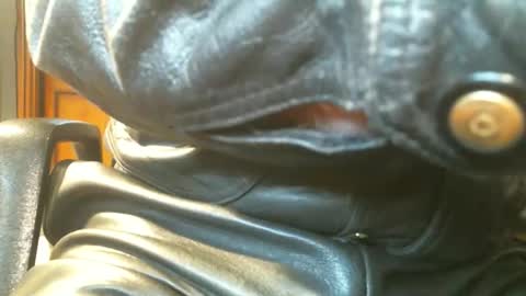 Leathermotocross online show from May 18, 2:23 pm
