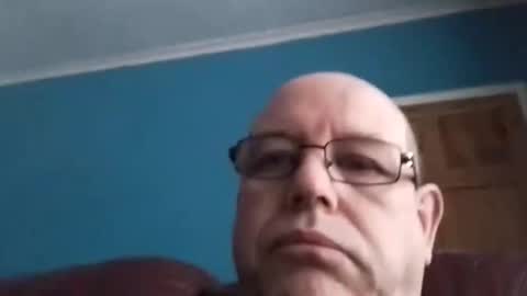 Snapshot of leatherpants68 chatting on October 3, 6:54 am leatherpants68 online show from October 3, 6:54 am