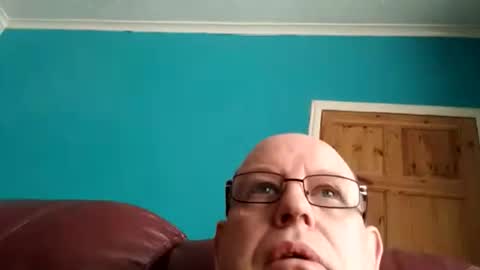 Snapshot of leatherpants68 chatting on October 11, 12:04 pm leatherpants68 online show from October 11, 12:04 pm