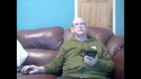 Snapshot of leatherpants68 chatting on October 13, 7:14 pm leatherpants68 online show from October 13, 7:14 pm