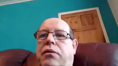 Snapshot of leatherpants68 chatting on December 2, 9:58 am leatherpants68 online show from December 2, 9:58 am