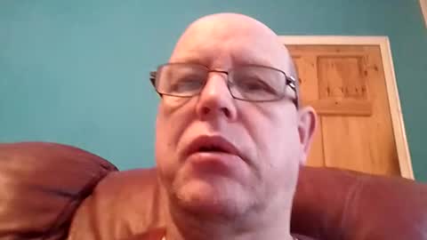 Snapshot of leatherpants68 chatting on January 8, 8:38 am leatherpants68 online show from January 8, 8:38 am