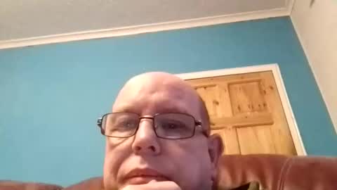 Snapshot of leatherpants68 chatting on January 10, 4:20 pm leatherpants68 online show from January 10, 4:20 pm