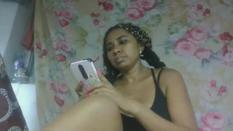 leatiana online show from April 20, 7:00 am