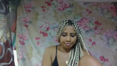 leatianaa online show from May 30, 2:03 pm