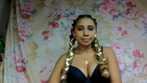 leatianaa online show from June 17, 1:12 pm