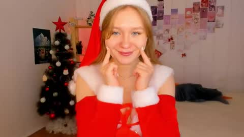 Snapshot of leazy_peasy chatting on December 26, 7:24 am Ellie online show from December 26, 7:24 am