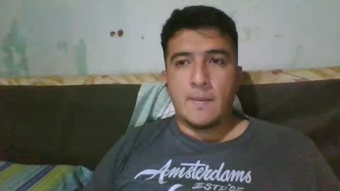 Snapshot of leche_dura122 chatting on December 31, 1:26 am leche_dura122 online show from December 31, 1:26 am