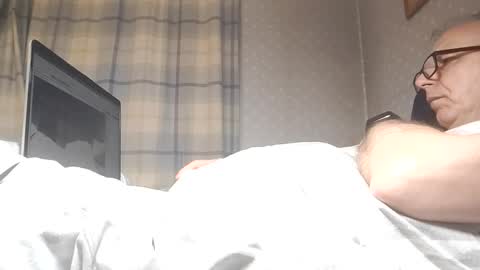 Snapshot of lechertachatte4444 chatting on January 28, 2:00 am lechertachatte4444 online show from January 28, 2:00 am