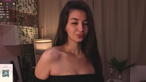 Jasmine online show from March 17, 7:06 pm