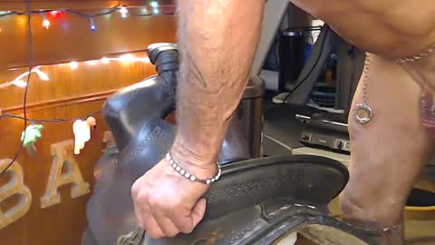 Lee Cox online show from October 10, 6:07 pm