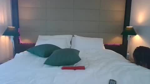 Leelou online show from February 21, 12:33 am