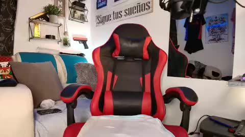 Snapshot of leenar_key chatting on October 29, 12:57 am leenar_key online show from October 29, 12:57 am