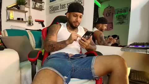 Snapshot of leenar_key chatting on October 31, 2:07 pm leenar_key online show from October 31, 2:07 pm