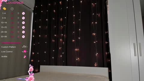 Snapshot of leenylipss chatting on December 24, 6:22 am Emily pvt open ONLY WITH EXTRA TIPS online show from December 24, 6:22 am