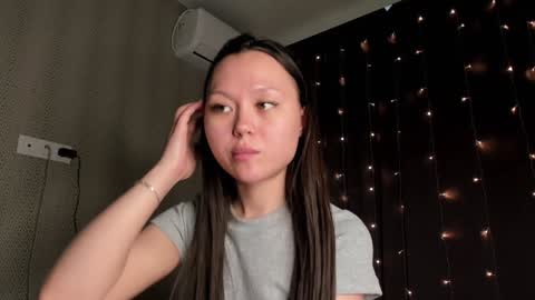 Snapshot of leenylipss chatting on January 23, 6:28 am Emily pvt open ONLY WITH EXTRA TIPS online show from January 23, 6:28 am