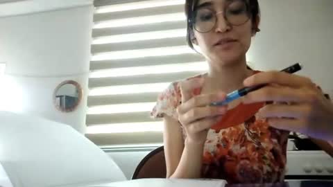 leesahebron online show from July 29, 9:40 am