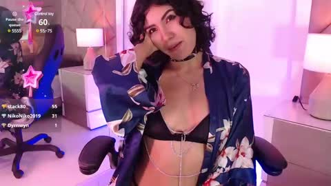 Leet  online show from February 19, 3:27 pm