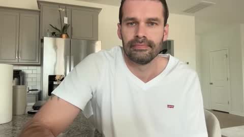 leexxx_69 online show from February 12, 10:05 pm