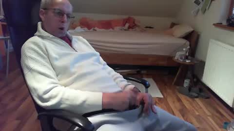 Dave online show from February 16, 4:21 pm