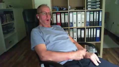 Dave online show from October 12, 9:14 pm