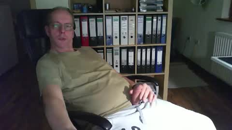 Dave online show from December 18, 1:33 am