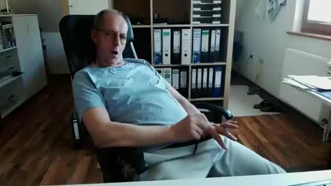 Dave online show from April 22, 3:02 pm