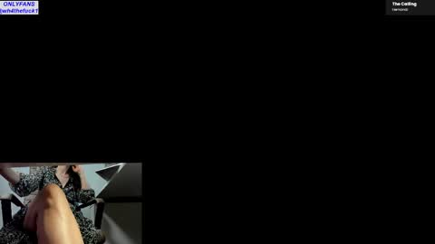 Elle  online show from April 23, 7:41 am