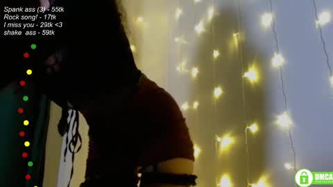 hey Im Leia and I love rock  online show from January 25, 5:19 pm