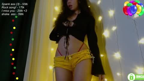 hey Im Leia and I love rock  online show from February 28, 6:41 pm