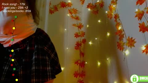 hey Im Leia and I love rock  online show from November 16, 8:14 pm