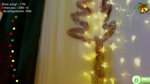 hey Im Leia and I love rock  online show from December 21, 8:05 pm