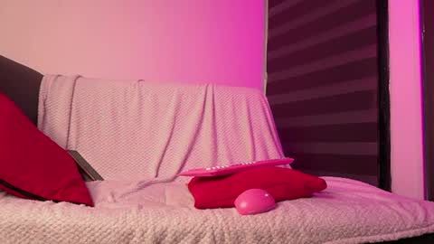 Snapshot of leiaah__ chatting on April 7, 11:26 pm Leah online show from April 7, 11:26 pm