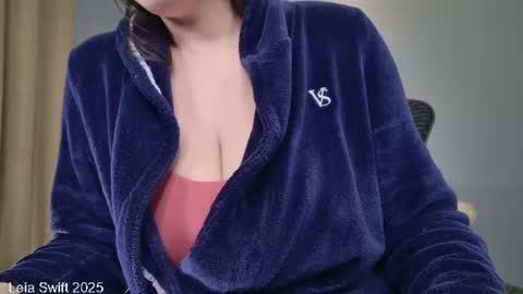 Leia Swift online show from March 9, 10:41 am